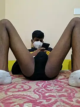 Snapshot of KissesBoyAD chatting on 12-04-24, 07:12 KissesBoyAD online show from 12-04-24, 07:12