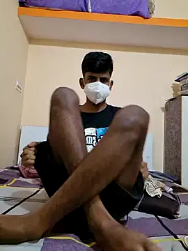 Snapshot of KissesBoyAD chatting on 12-19-24, 03:51 KissesBoyAD online show from 12-19-24, 03:51