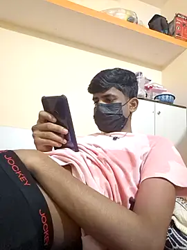 Snapshot of KissesBoyAD chatting on 01-14-25, 03:26 KissesBoyAD online show from 01-14-25, 03:26