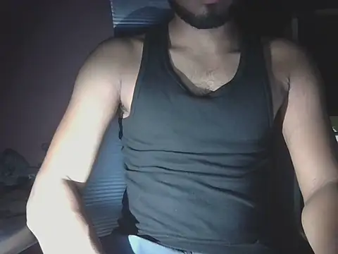 Snapshot of KissesBoyAD chatting on 10-23-25, 07:01 KissesBoyAD online show from 10-23-25, 07:01