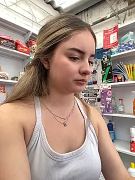 imlindapink online show from 04-13-26, 06:24