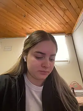 imlindapink online show from 07-04-26, 03:29