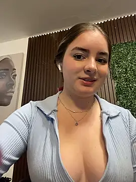 imlindapink online show from 07-24-26, 04:49