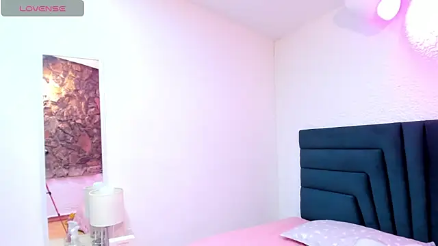 Snapshot of LisaWhite_ chatting on 12-02-24, 03:26 LisaWhite online show from 12-02-24, 03:26