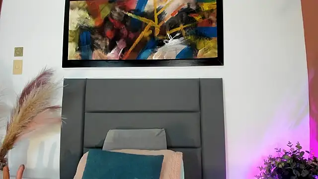 LaraGoldd online show from 03-09-26, 12:42