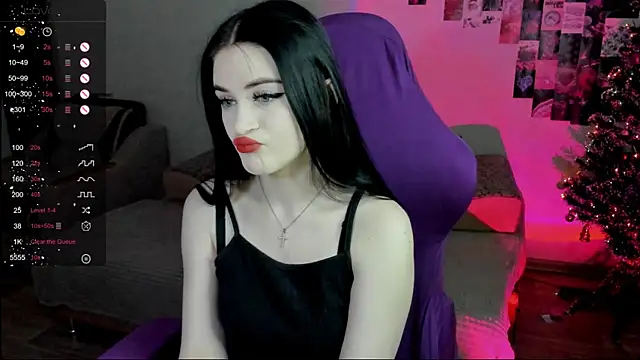 Snapshot of Molly_Crystall chatting on 01-15-25, 02:38 Molly Crystall online show from 01-15-25, 02:38