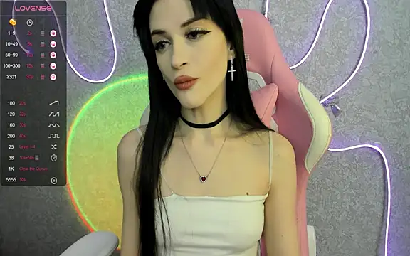 Molly Crystall online show from 04-19-26, 04:34