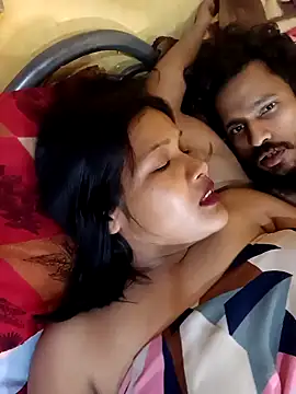 Snapshot of Radhikadavi879 chatting on 01-25-25, 04:46 Radhikadavi879 online show from 01-25-25, 04:46