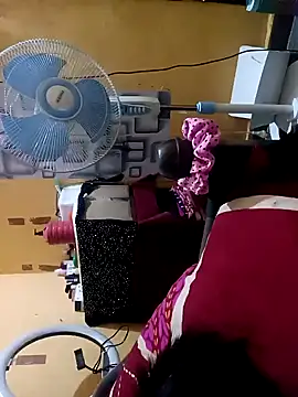 Snapshot of Radhikadavi879 chatting on 10-07-25, 04:48 Radhikadavi879 online show from 10-07-25, 04:48