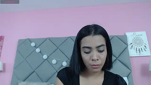 SaraSchmitt online show from 01-30-25, 07:26