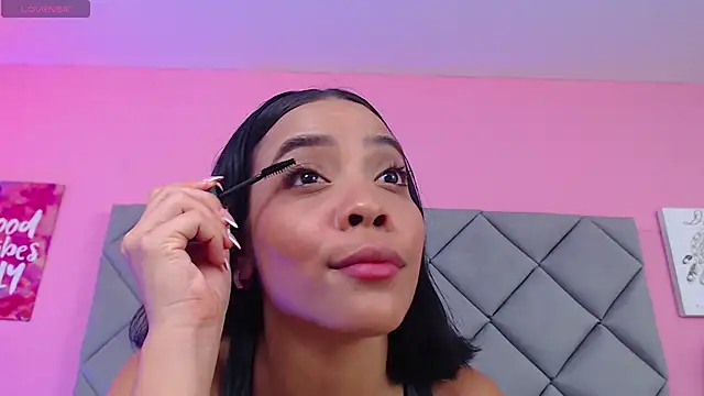 SaraSchmitt online show from 03-21-25, 07:13