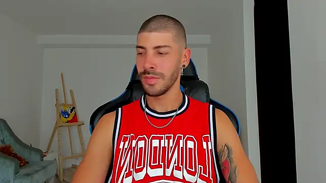 Guyinthemountain online show from 12-03-24, 07:22