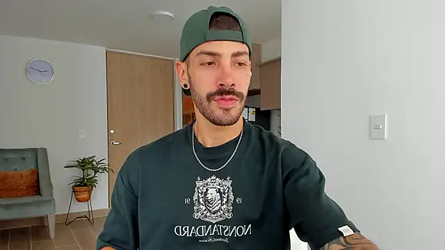 Guyinthemountain online show from 12-25-24, 02:13