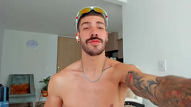 Guyinthemountain online show from 12-27-24, 03:26