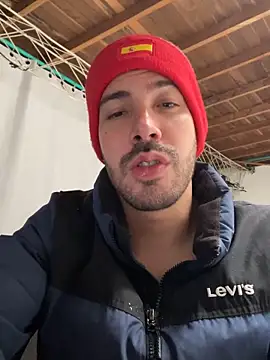 Guyinthemountain online show from 10-08-25, 04:26