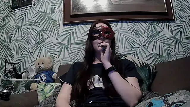 LexiSnowUK online show from 04-03-26, 08:56