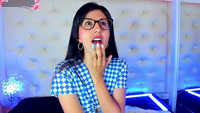 Snapshot of _jade_white_ chatting on 01-30-25, 12:06 jade white online show from 01-30-25, 12:06