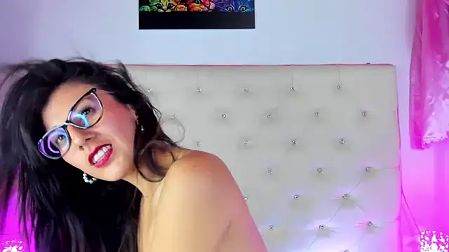 Snapshot of _jade_white_ chatting on 02-10-25, 06:35 jade white online show from 02-10-25, 06:35