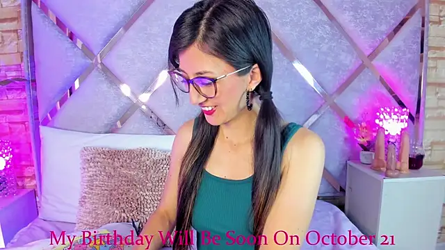 Snapshot of _jade_white_ chatting on 09-16-25, 01:12 jade white online show from 09-16-25, 01:12