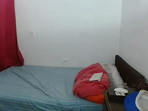 Snapshot of latino_hotxxx chatting on 11-09-25, 07:56 latino hotxxx online show from 11-09-25, 07:56