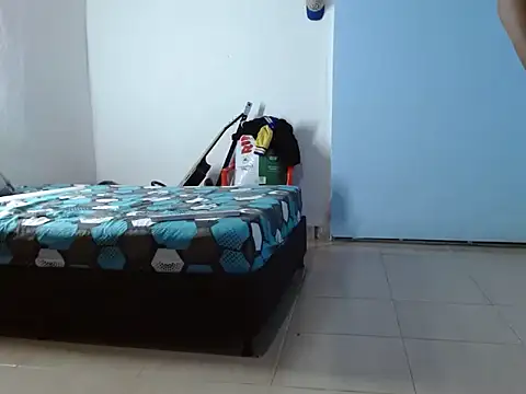 latino hotxxx online show from 04-10-26, 12:27