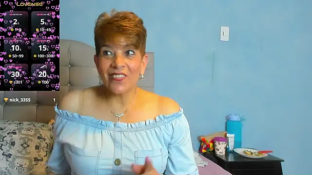 Snapshot of Angelina_Stone_65 chatting on 01-25-25, 08:53 Angelina Stone 65 online show from 01-25-25, 08:53