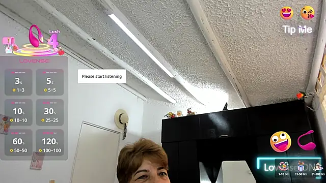 Snapshot of Angelina_Stone_65 chatting on 10-08-25, 03:53 Angelina Stone 65 online show from 10-08-25, 03:53