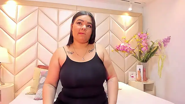 Snapshot of KatyaPittman chatting on 10-25-25, 07:52 KatyaPittman online show from 10-25-25, 07:52