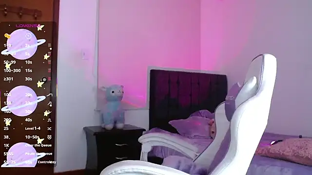 evie cloud online show from 11-11-25, 11:16