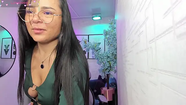 Tiara rr online show from 04-08-26, 03:28