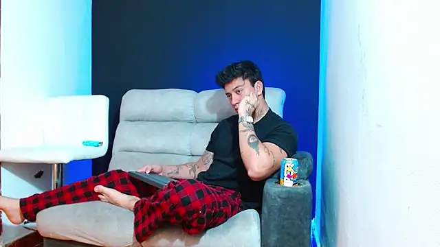 JUSTIN FULLER1 online show from 02-15-26, 10:17