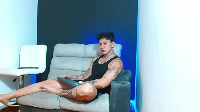 JUSTIN FULLER1 online show from 03-04-26, 09:32