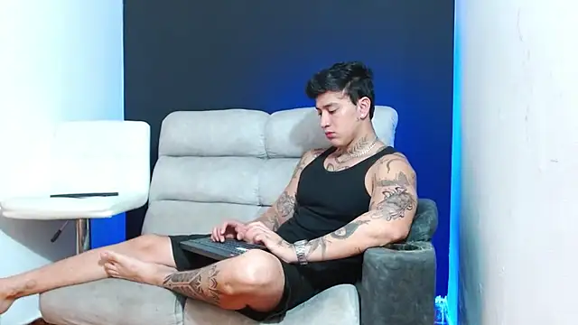 JUSTIN FULLER1 online show from 04-16-26, 10:23