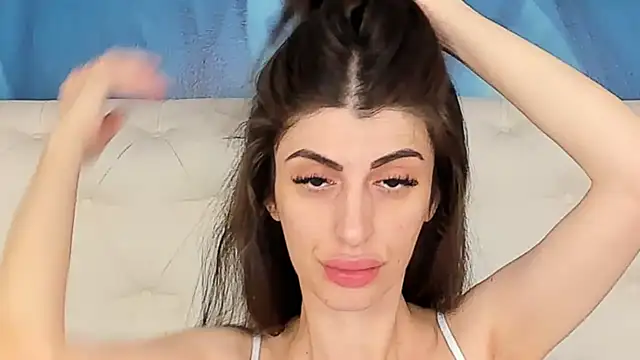 SkinnyDolly online show from 11-24-25, 03:06