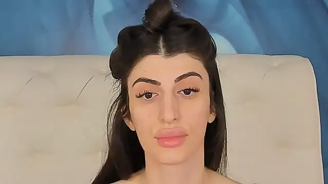 SkinnyDolly online show from 12-15-25, 03:11