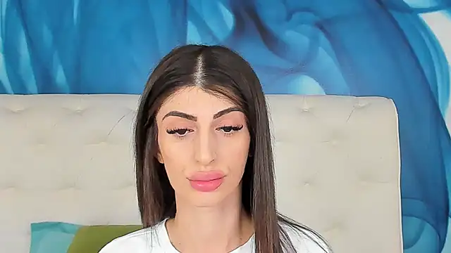 SkinnyDolly online show from 01-18-26, 08:34