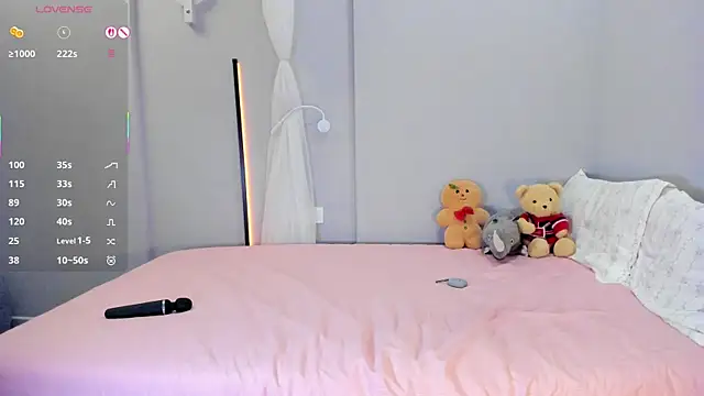 Snapshot of Hensuan chatting on 07-22-26, 12:35 Hensuan online show from 07-22-26, 12:35