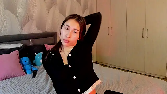 Bambiii bby online show from 11-19-25, 03:06