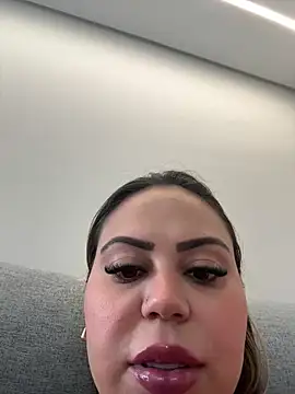 lariic online show from 02-24-26, 03:10