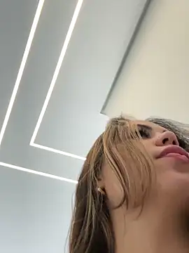 lariic online show from 03-01-26, 01:13