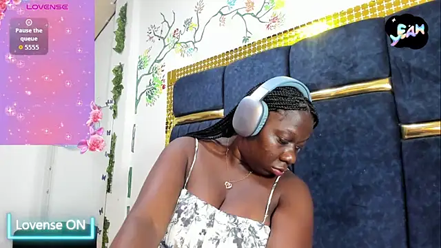 skaysanchez1 online show from 10-26-25, 12:33