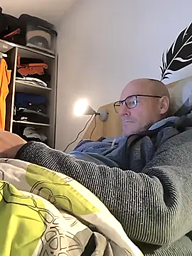 bogland33 online show from 11-14-25, 07:45