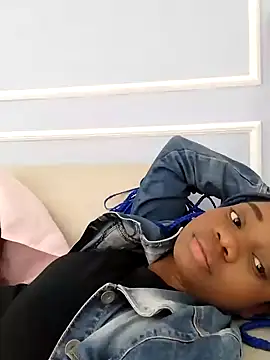 johannaMiller1 online show from 01-31-25, 07:18