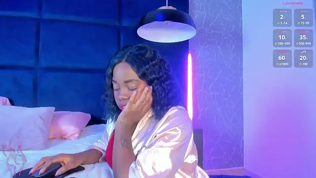 johannaMiller1 online show from 03-01-25, 01:22