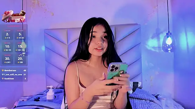 Snapshot of AuroraFiore chatting on 02-08-25, 04:47 AuroraFiore online show from 02-08-25, 04:47