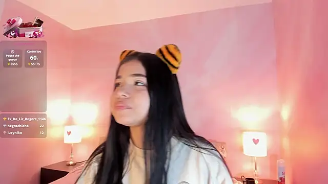 Snapshot of AuroraFiore chatting on 03-16-25, 01:59 AuroraFiore online show from 03-16-25, 01:59