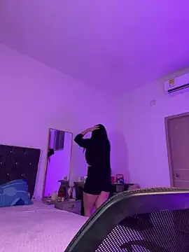 AuroraFiore online show from 02-04-26, 01:00