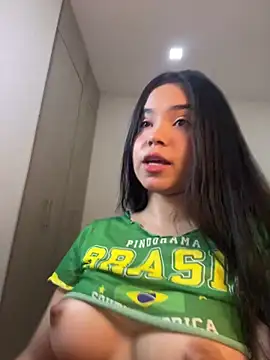 AuroraFiore online show from 04-27-26, 05:16