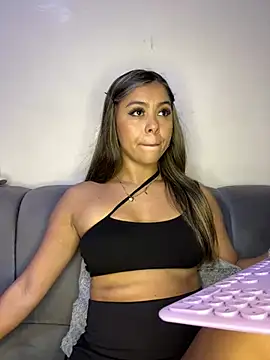 Snapshot of tuckersabrina chatting on 12-10-24, 11:51 tuckersabrina online show from 12-10-24, 11:51