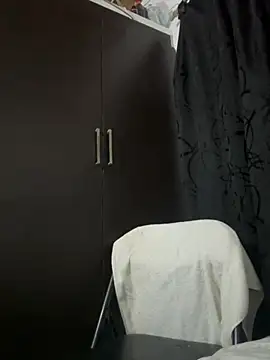 Snapshot of tuckersabrina chatting on 12-16-24, 09:24 tuckersabrina online show from 12-16-24, 09:24